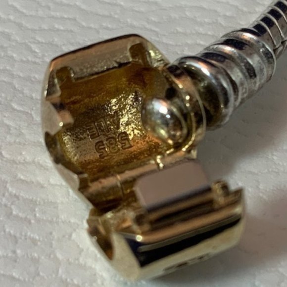 NWOT Pandora 925 and 14K Yellow Gold Signature Clasp Bracelet 8.3"/21cm RETIRED - Picture 7 of 7